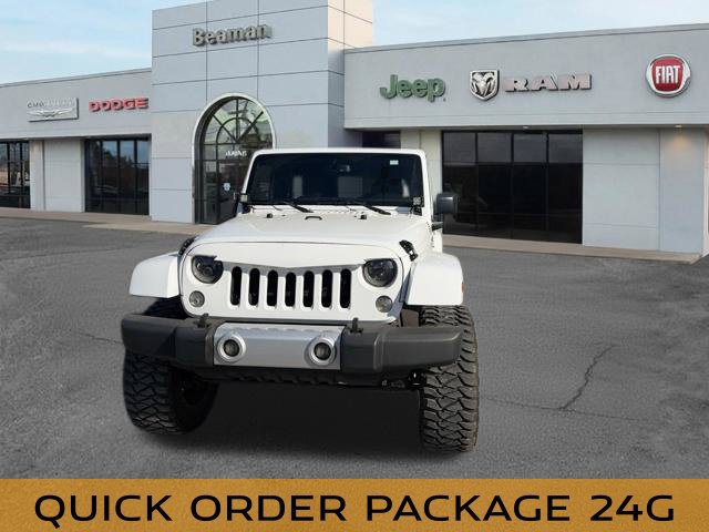 Used 2015 Jeep Wrangler Unlimited Sahara w/ Connectivity Group AWD/4WD image 2