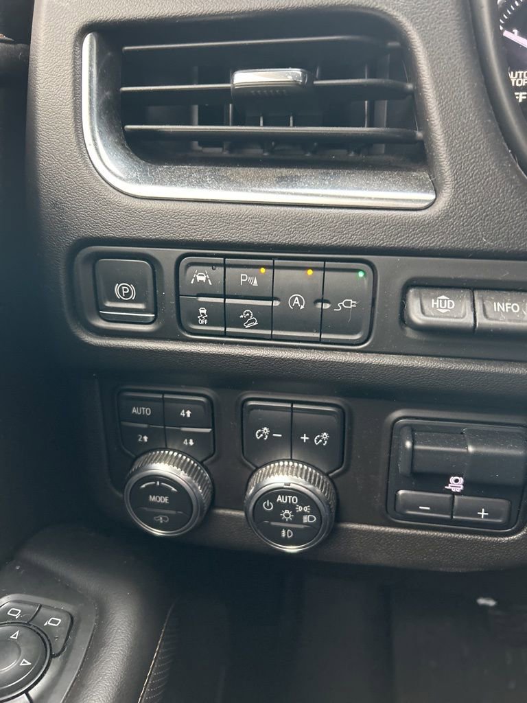 Used 2021 GMC Yukon XL AT4 w/ AT4 Premium Plus Package image 10