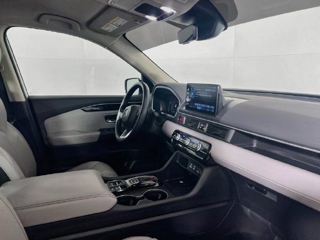 Certified 2025 Honda Pilot EX-L image 9