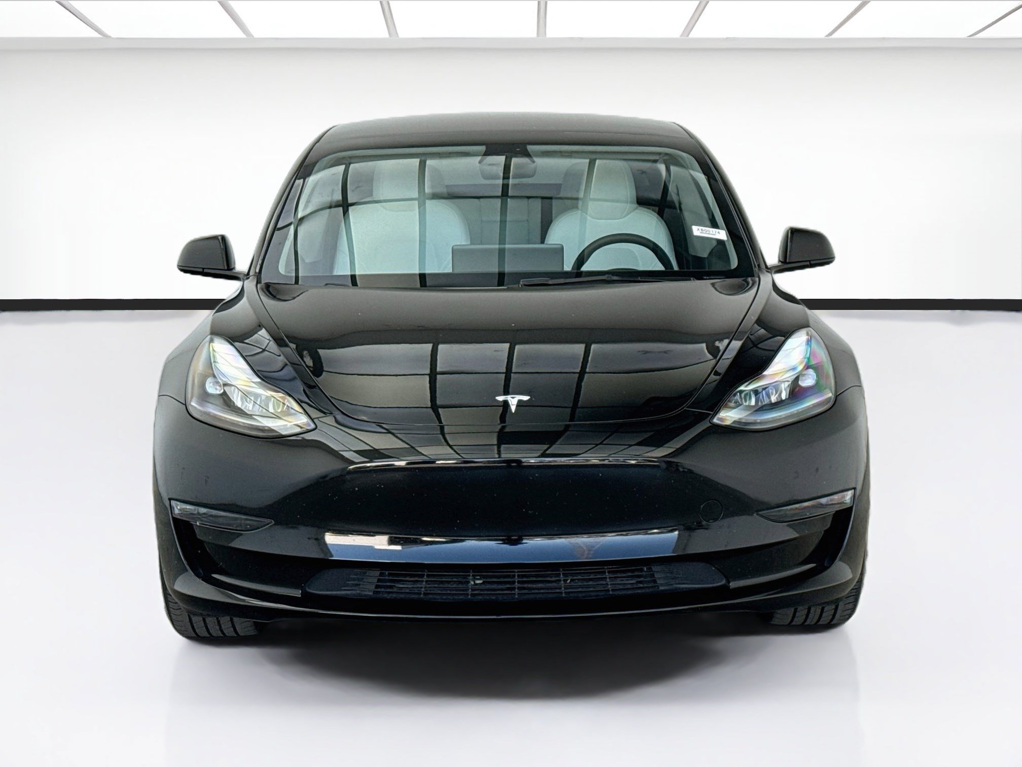 Used 2023 Tesla Model 3 Standard Range RWD image 2