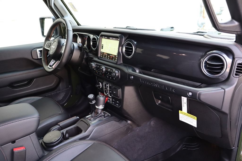 Used 2023 Jeep Wrangler Unlimited Rubicon 392 w/ Trailer Tow Package AWD/4WD image 39