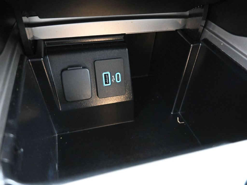 Certified 2023 Ford Explorer XLT w/ Equipment Group 202A image 28