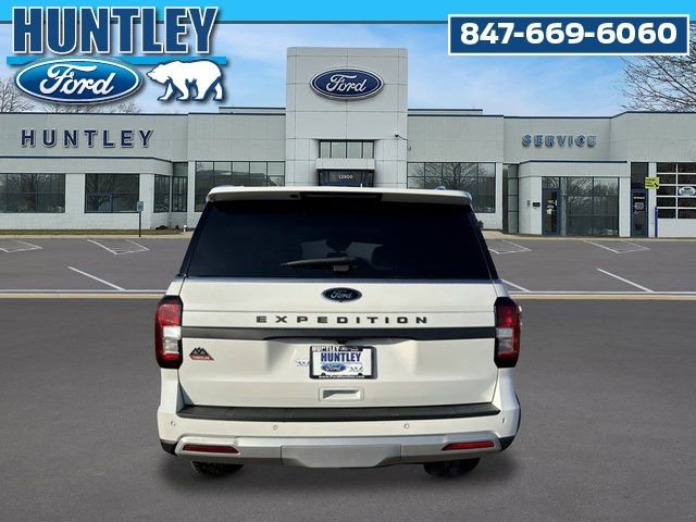 Used 2022 Ford Expedition Timberline image 5