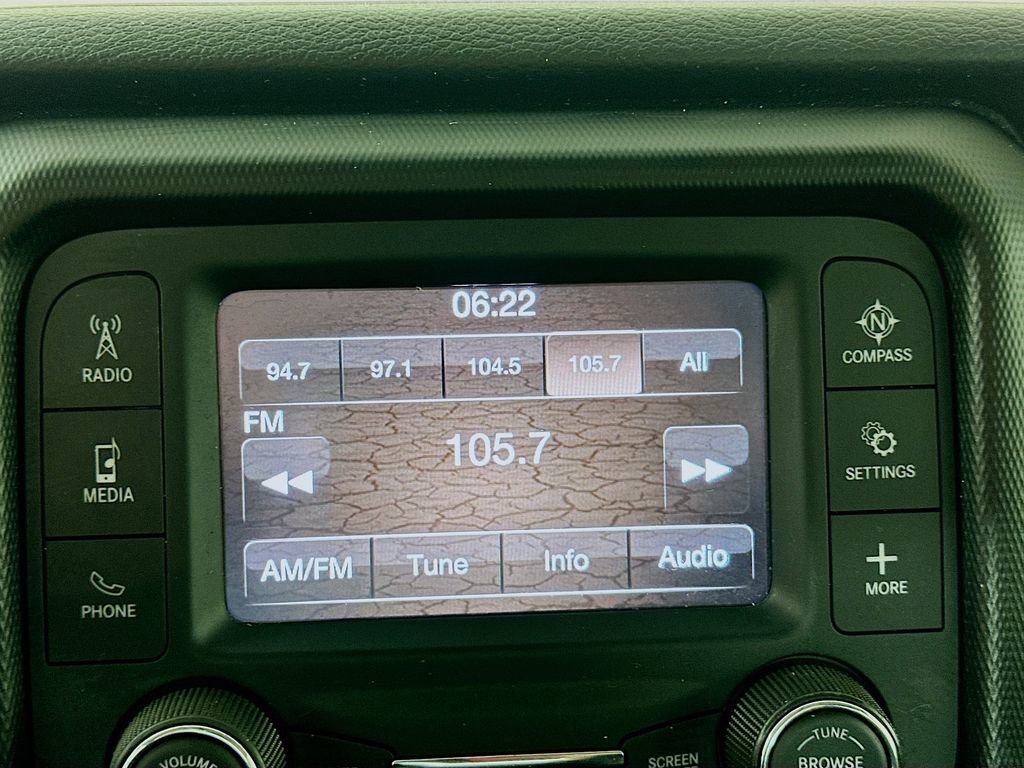 Used 2020 Jeep Wrangler Unlimited Sport image 15