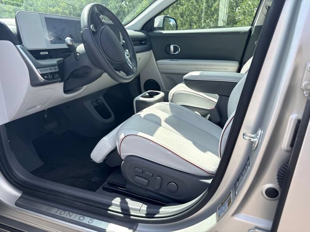 Used 2024 Hyundai Ioniq 5 Limited AWD/4WD image 3