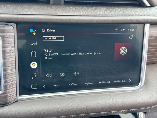 Used 2022 GMC Yukon XL Denali w/ Advanced Technology Package AWD/4WD image 16