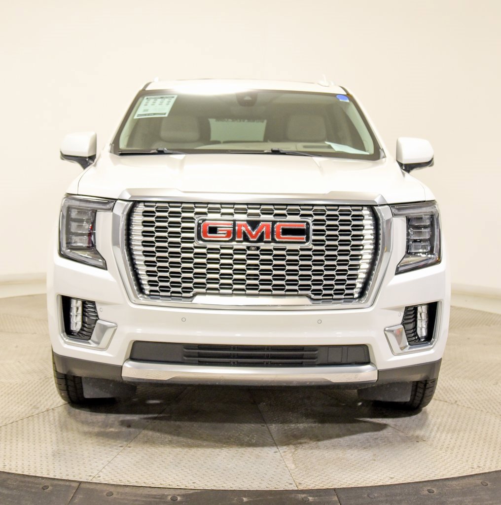 Used 2021 GMC Yukon Denali w/ Denali Ultimate Package image 3