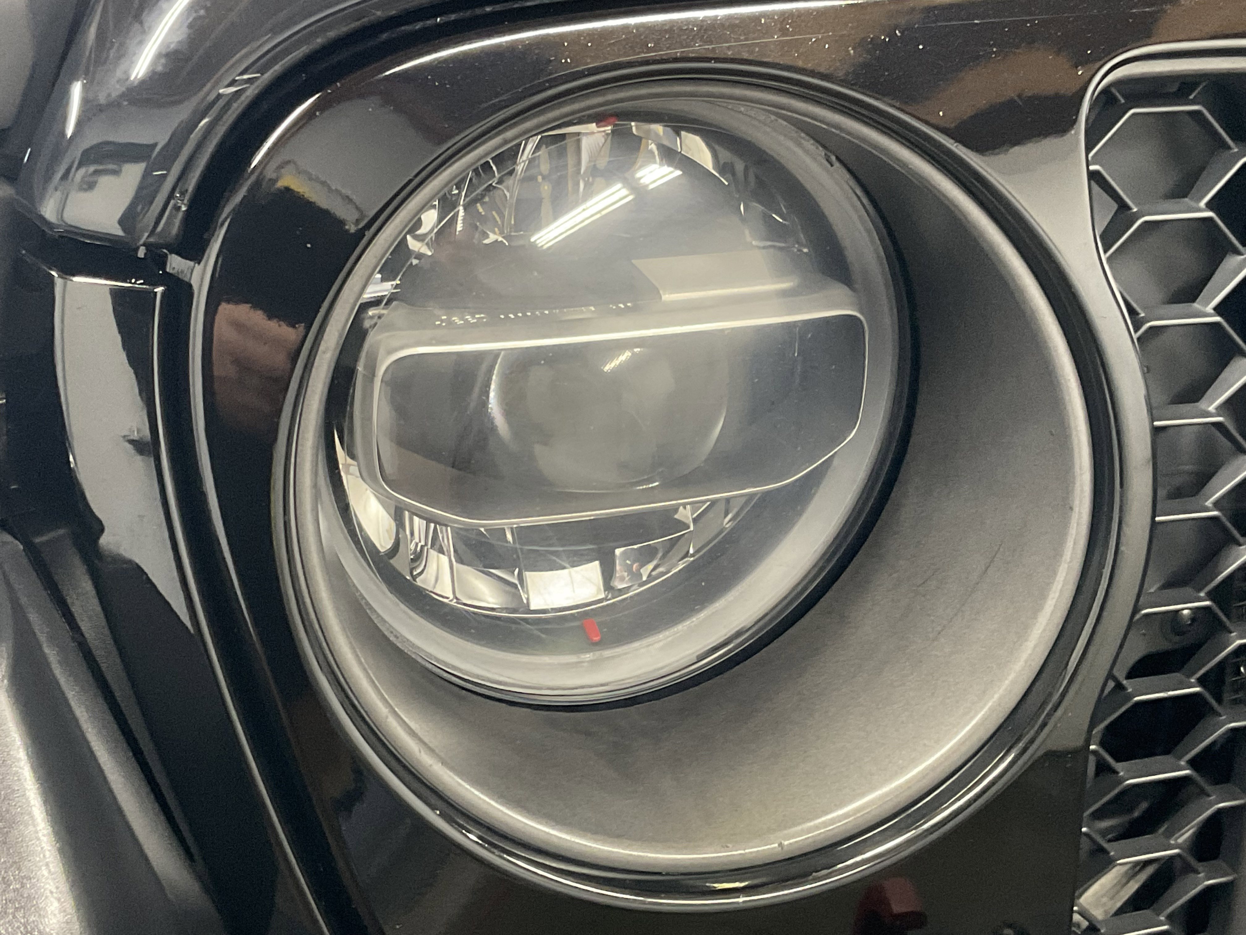 Used 2020 Jeep Gladiator Rubicon w/ Advanced Safety Group image 11