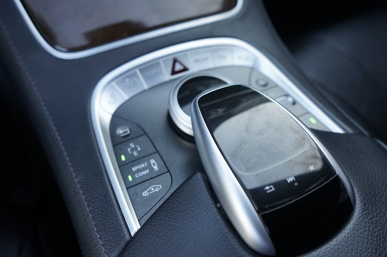 Used 2017 Mercedes-Benz S 550 Sedan image 23