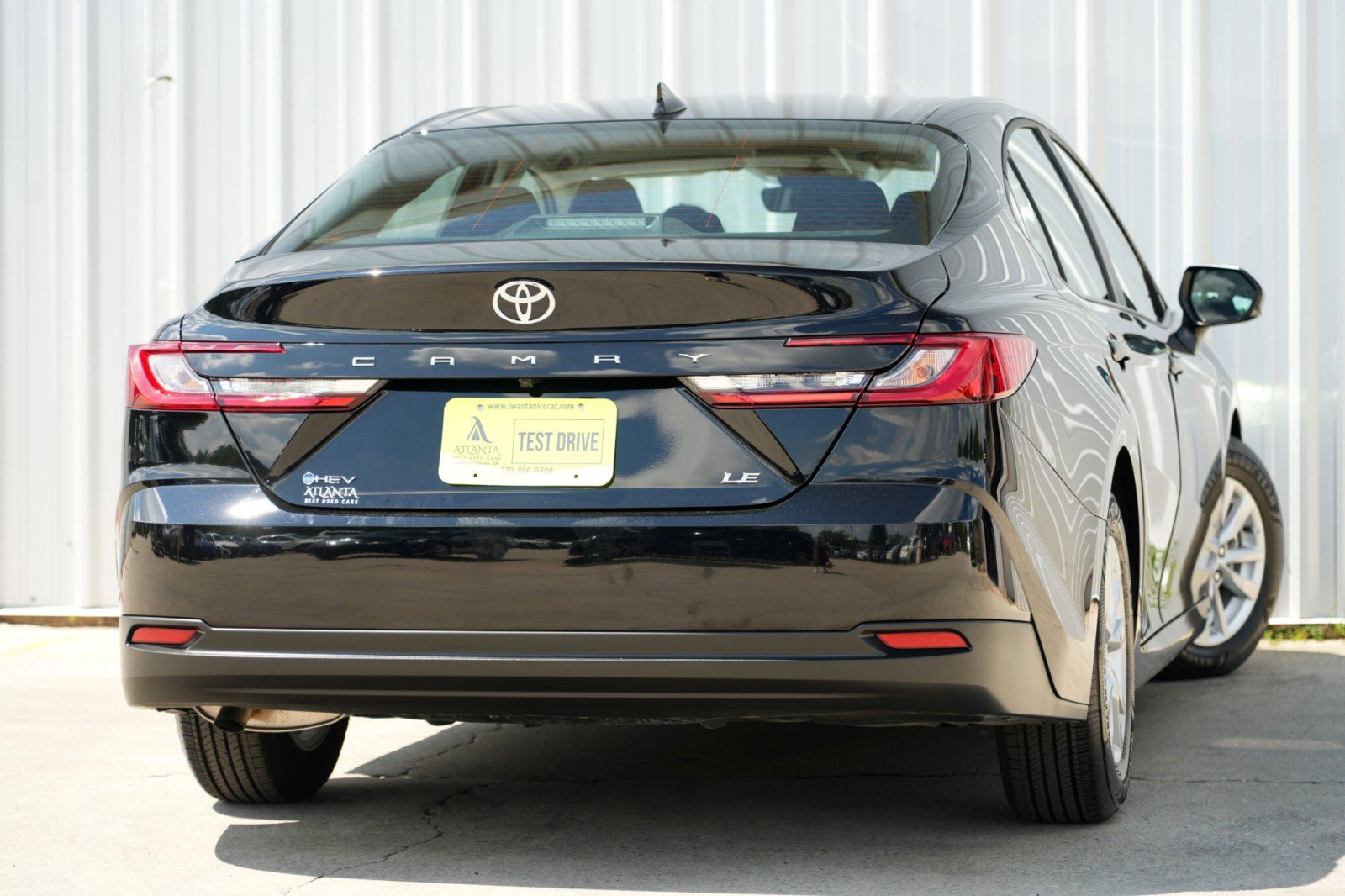 Used 2025 Toyota Camry LE w/ Convenience Package image 3
