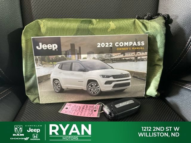 Used 2022 Jeep Compass Limited AWD/4WD image 35