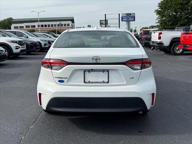 Used 2023 Toyota Corolla LE FWD image 5