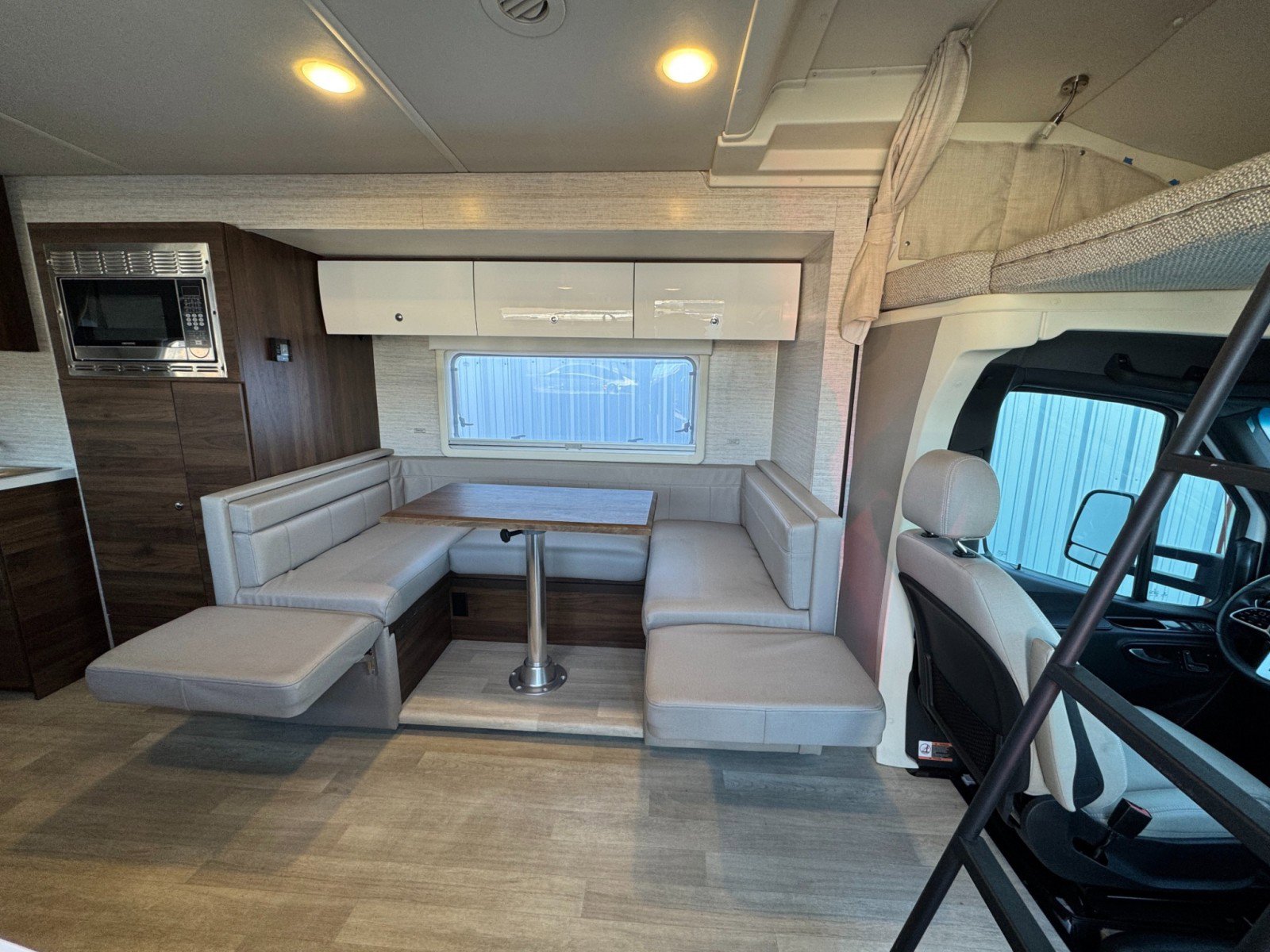 Used 2021 Mercedes-Benz Sprinter 3500 w/ Acoustic Package image 36