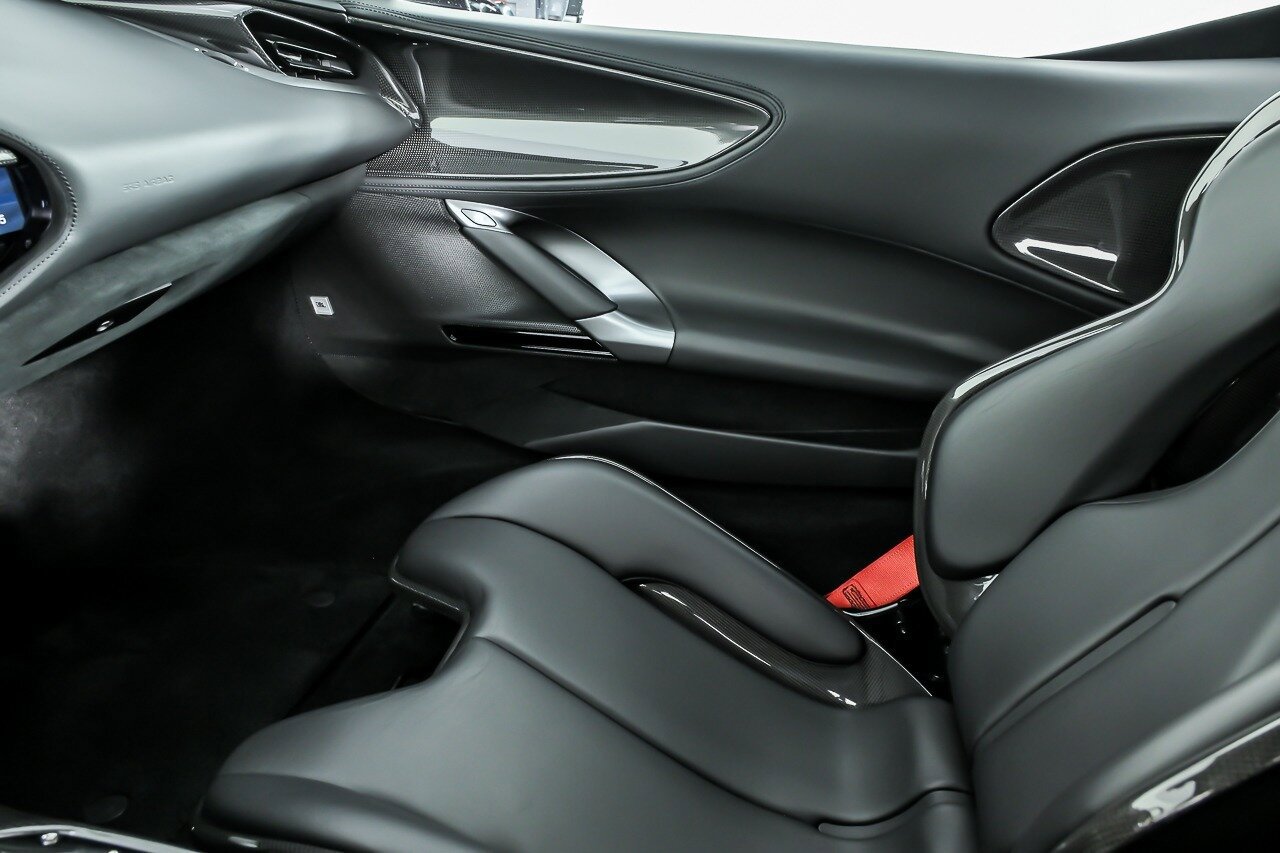Used 2022 Ferrari SF90 Stradale image 45