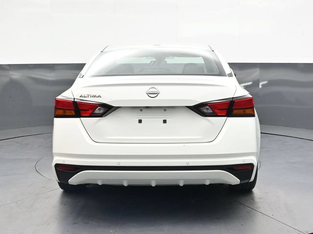Used 2025 Nissan Altima 2.5 SV FWD image 5