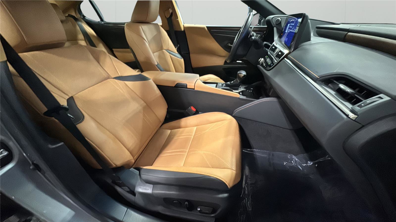 Used 2024 Lexus ES 350 Ultra Luxury w/ Accessory Package (Z2) FWD image 14