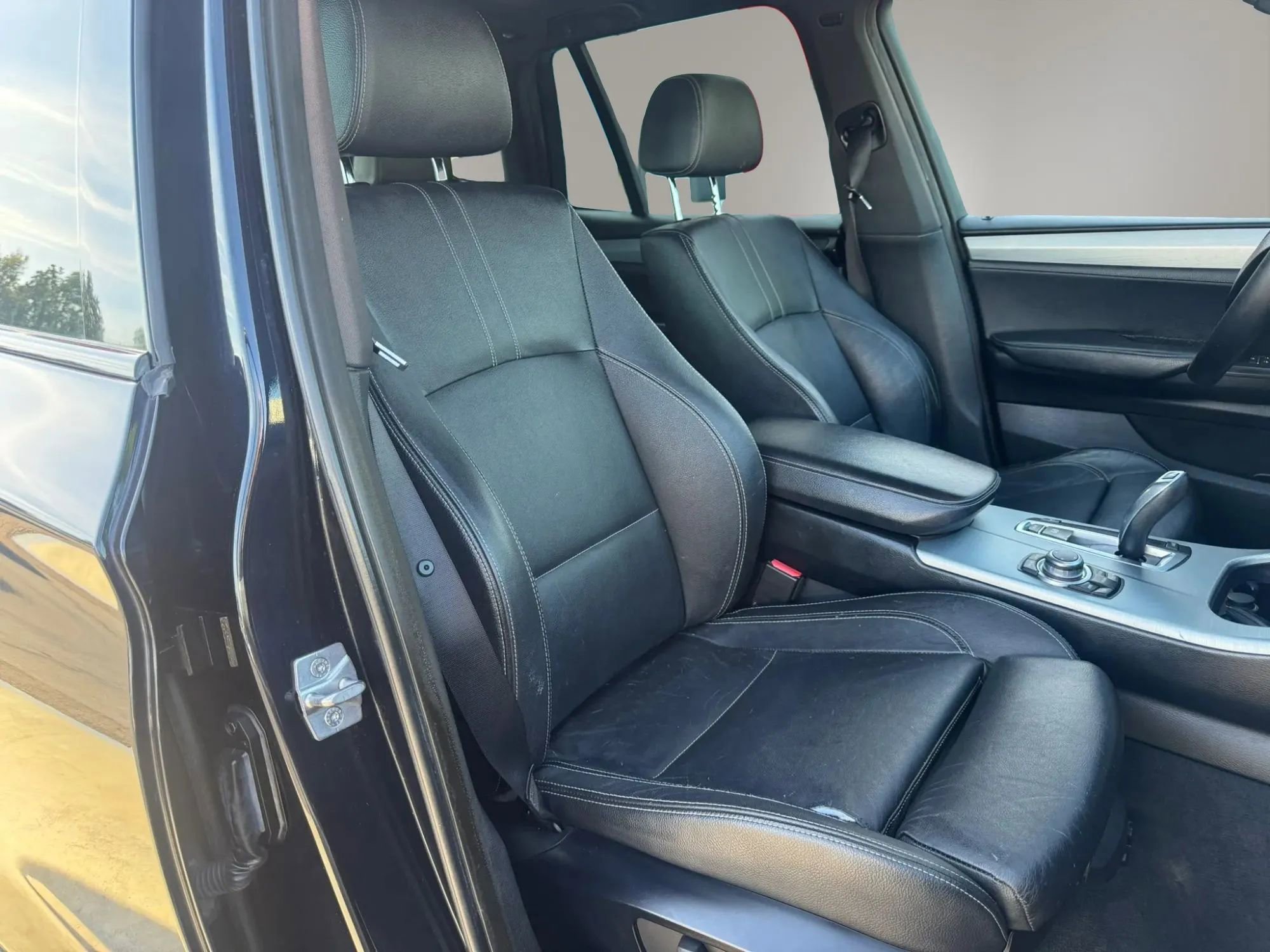 Used 2011 BMW X3 xDrive28i image 11