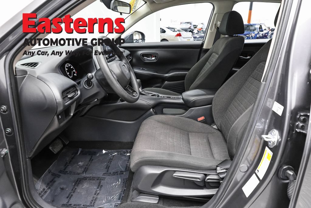 Used 2025 Honda HR-V LX image 14