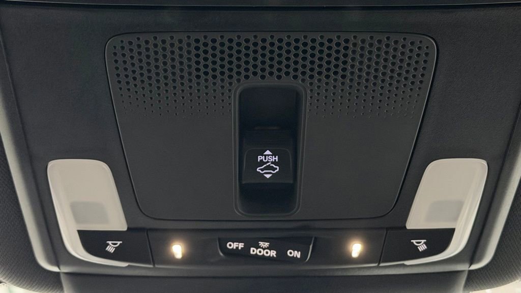 Used 2025 Honda CR-V Sport Touring image 27