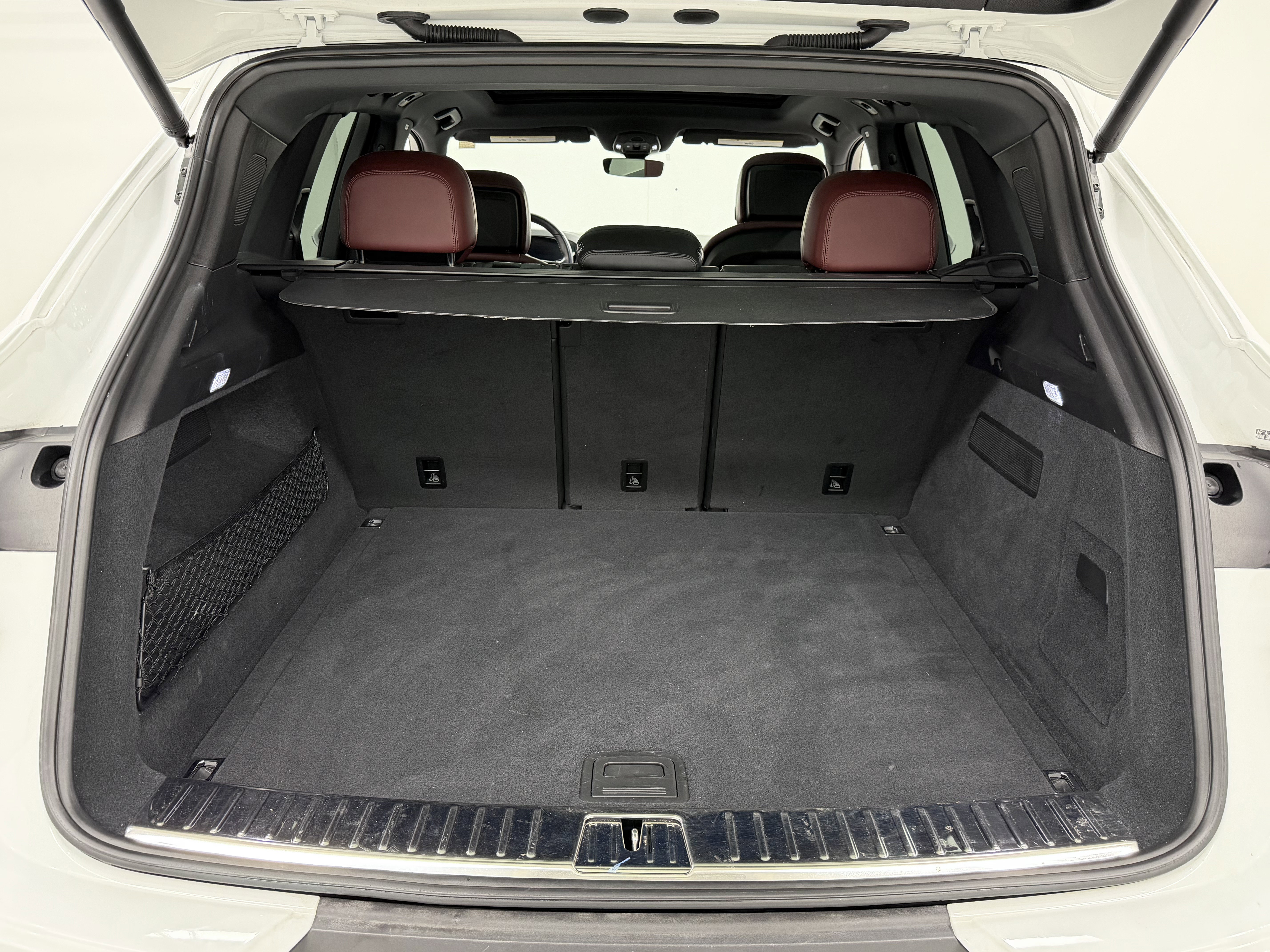 Certified 2024 Porsche Cayenne S image 57