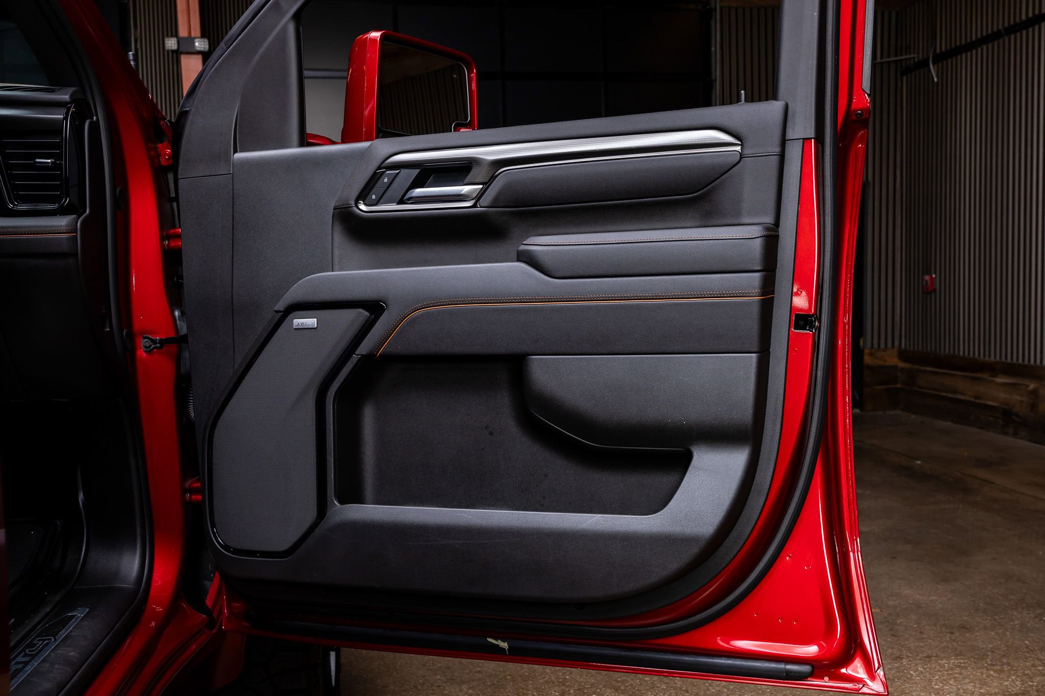 Used 2025 GMC Sierra 2500 AT4 w/ AT4 Premium Plus Package image 36