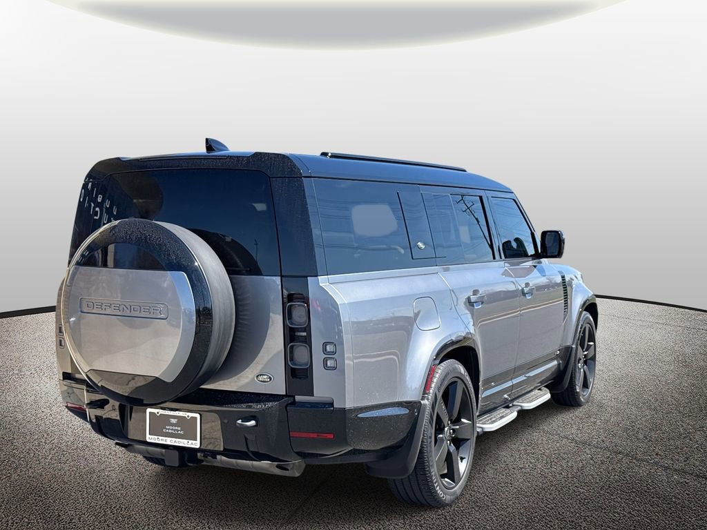 Used 2023 Land Rover Defender 130 X image 2
