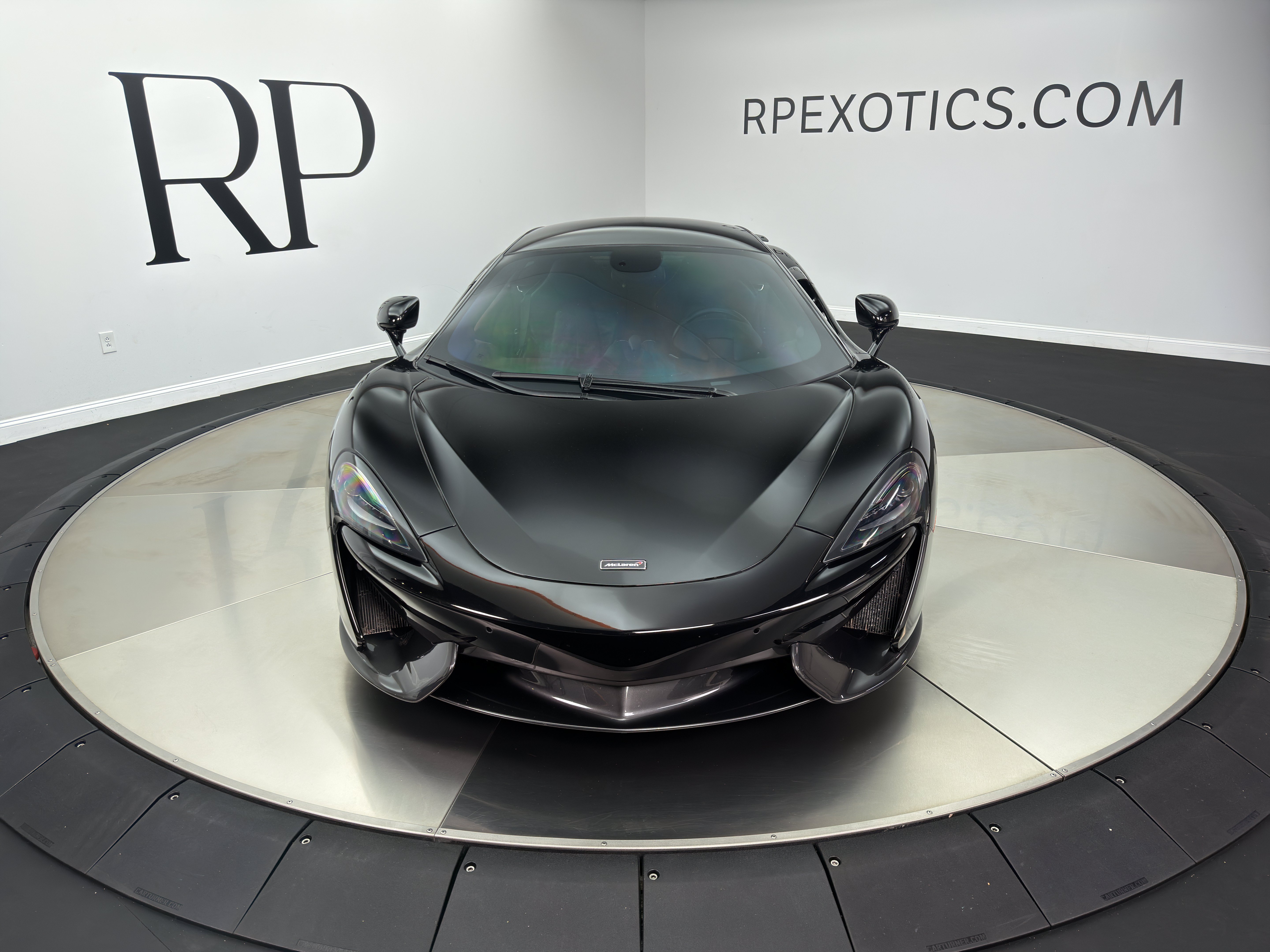 Used 2016 McLaren 570S Coupe RWD image 5