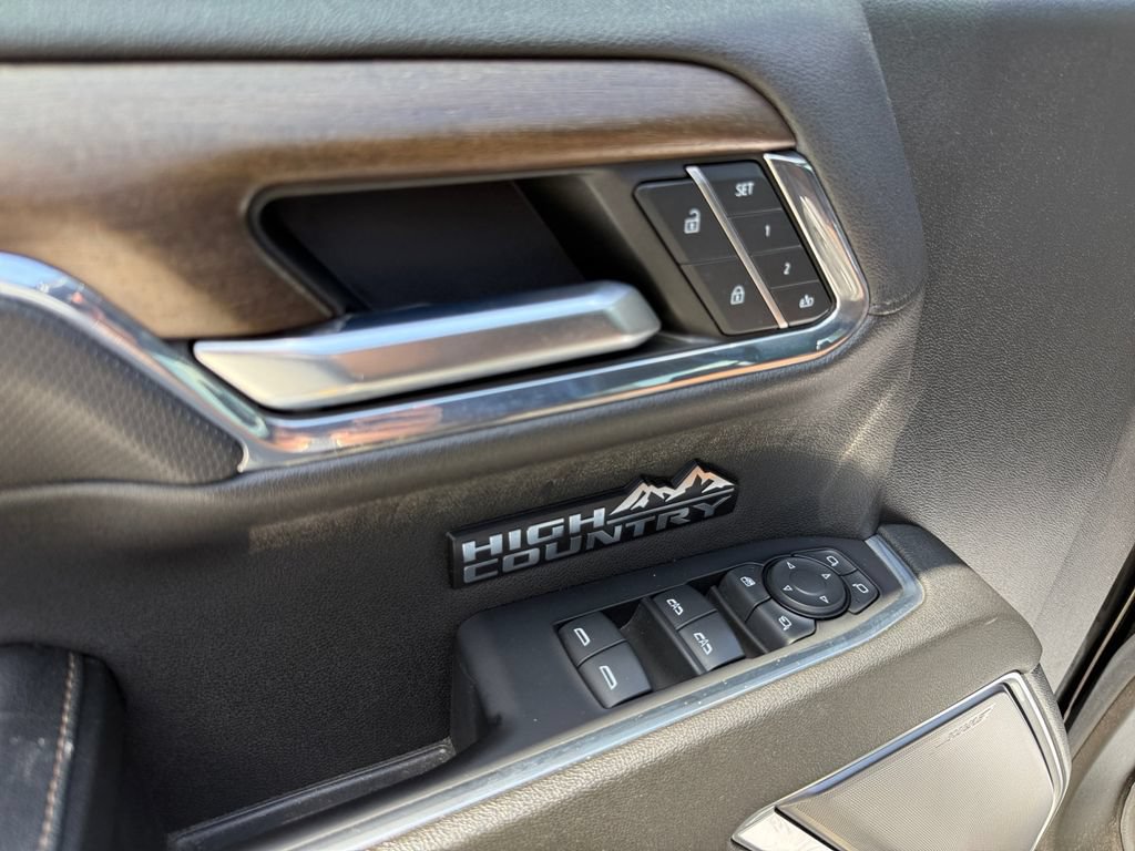 Used 2024 Chevrolet Silverado 1500 High Country RWD image 10