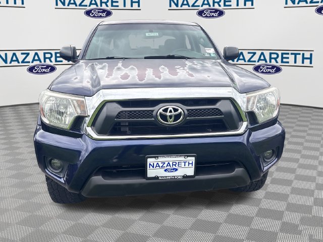 Used 2012 Toyota Tacoma 4x4 Double Cab w/ SR5 Pkg image 2