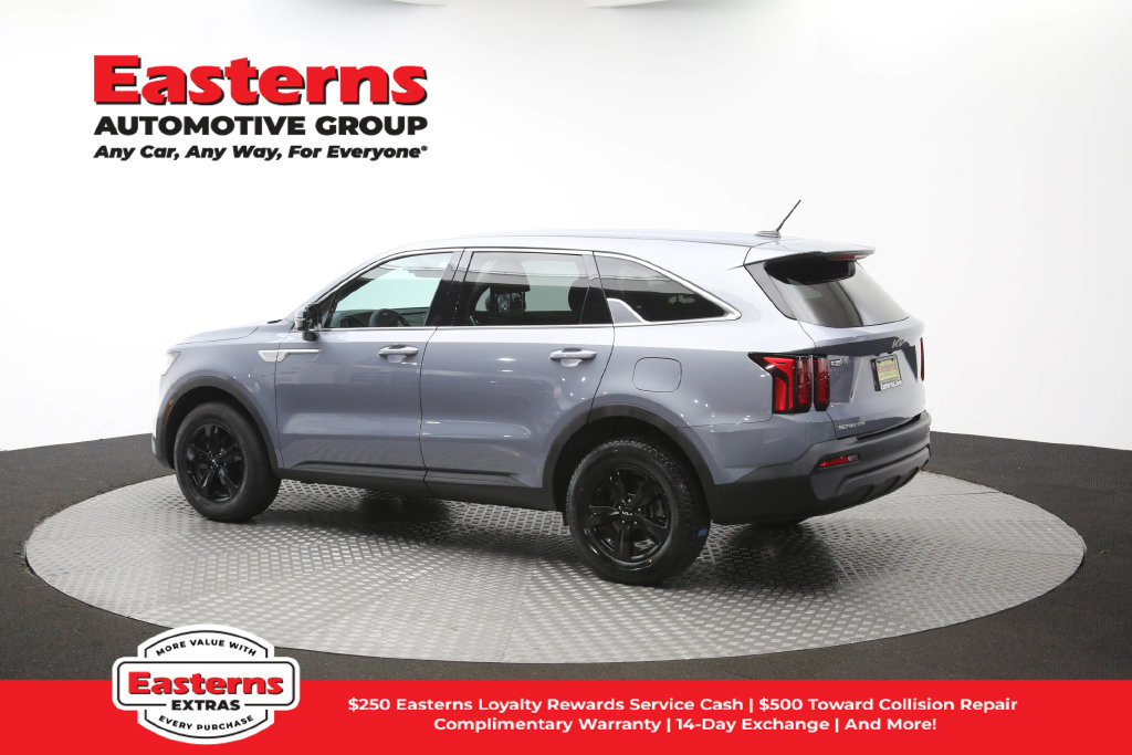 Used 2023 Kia Sorento LX AWD/4WD image 62
