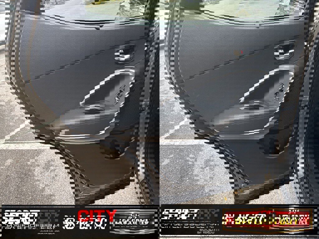 Used 2018 Hyundai Santa Fe Sport image 20