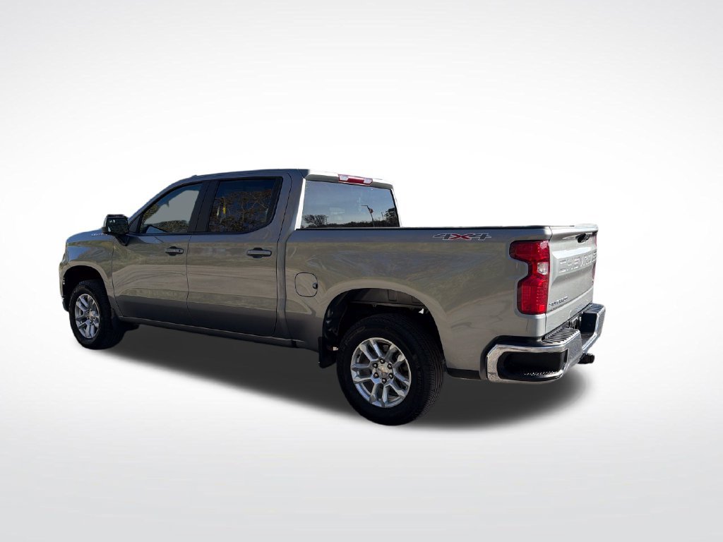 Used 2023 Chevrolet Silverado 1500 LT AWD/4WD image 3