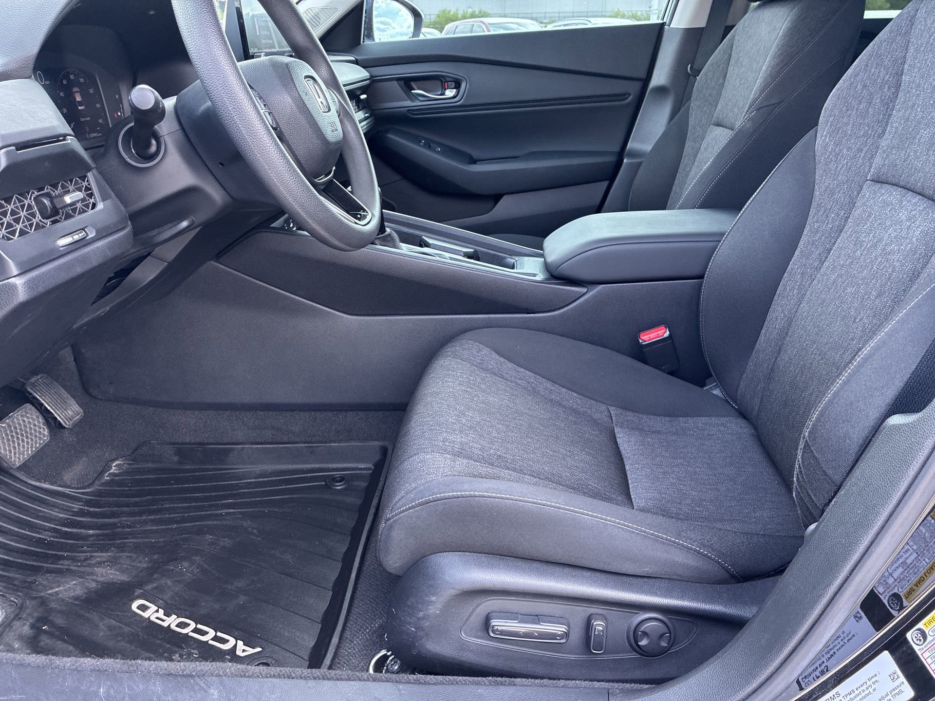 Certified 2023 Honda Accord EX image 18