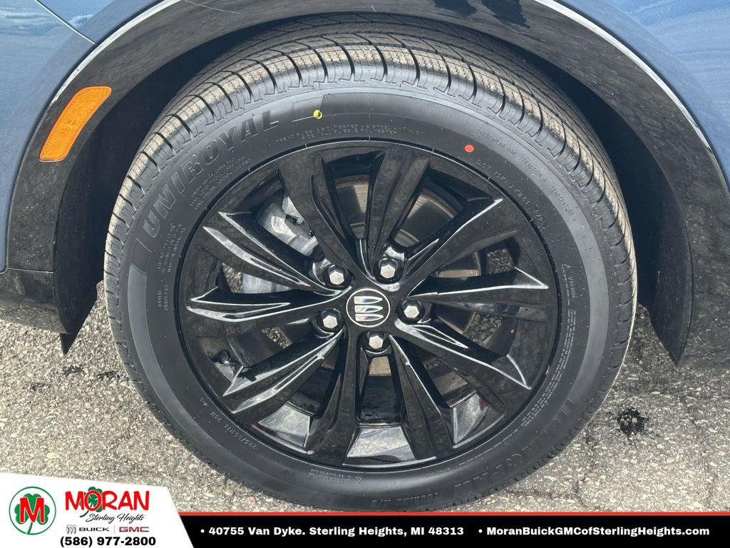 Used 2024 Buick Envista Sport Touring w/ Convenience I Package FWD image 9