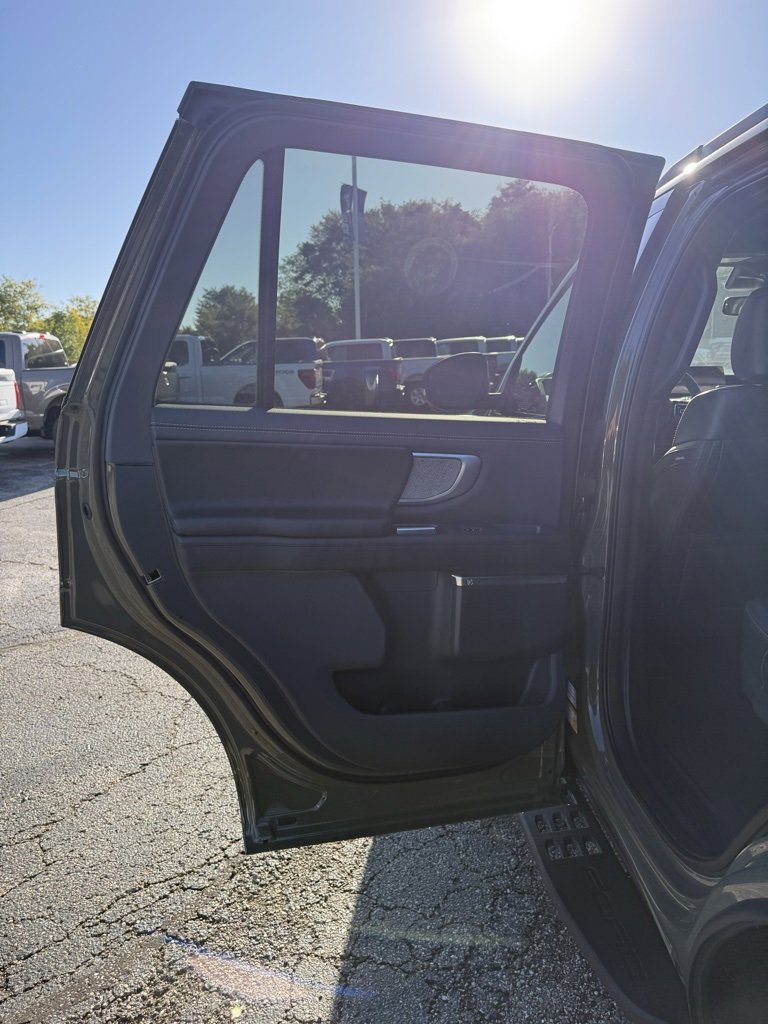 New 2025 Ford Expedition Tremor image 19