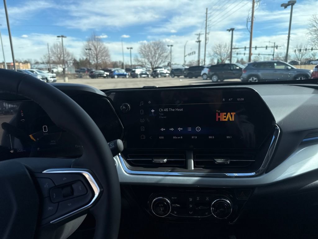 New 2026 Chevrolet Trax LT w/ Driver Confidence Package image 17