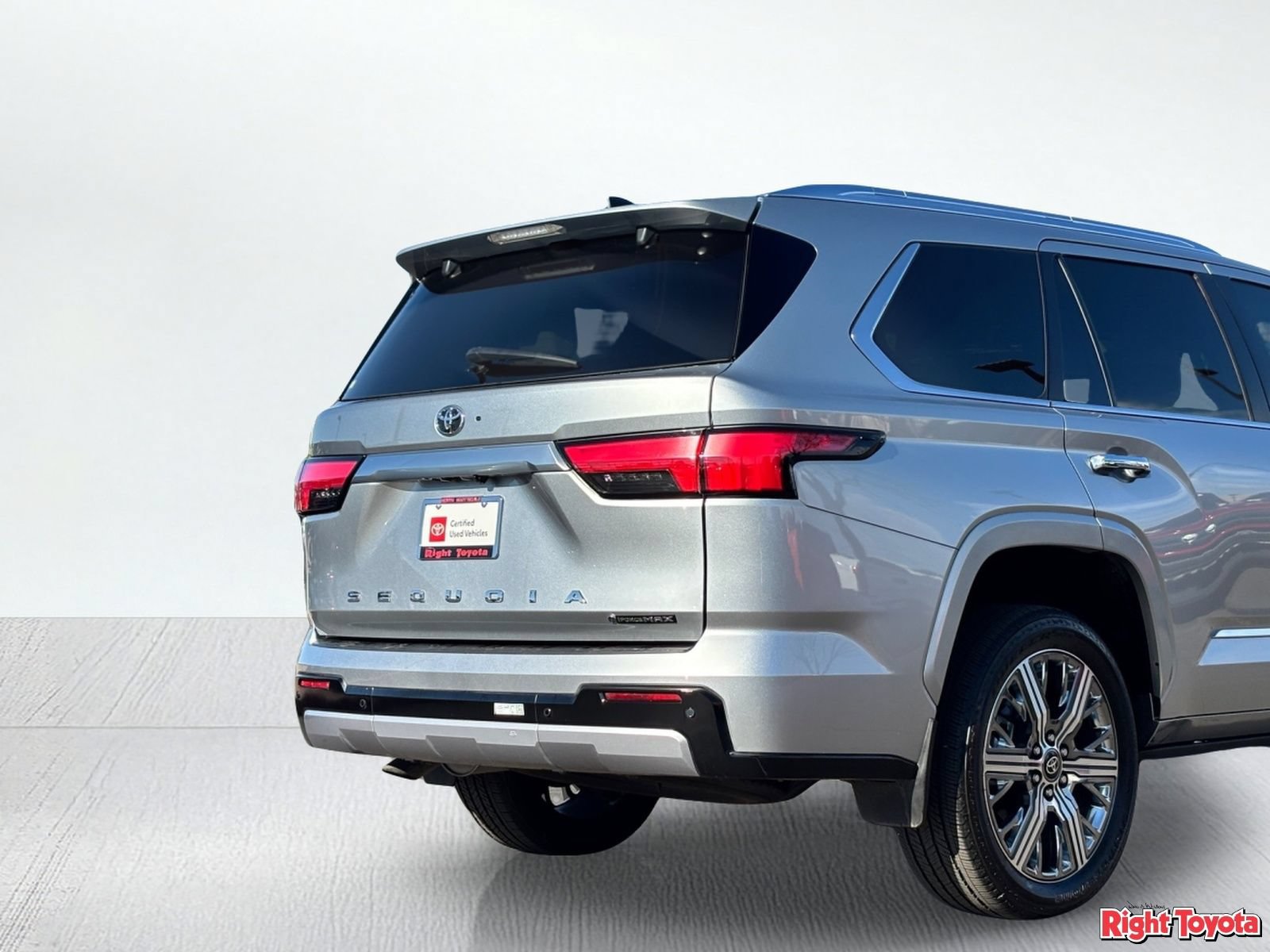 Certified 2025 Toyota Sequoia Capstone AWD/4WD image 12