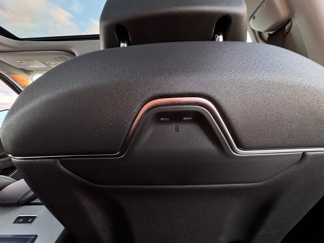 New 2025 Lincoln Navigator Reserve image 18