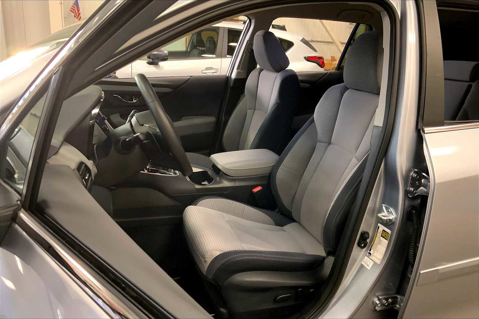 Certified 2025 Subaru Outback Premium image 8