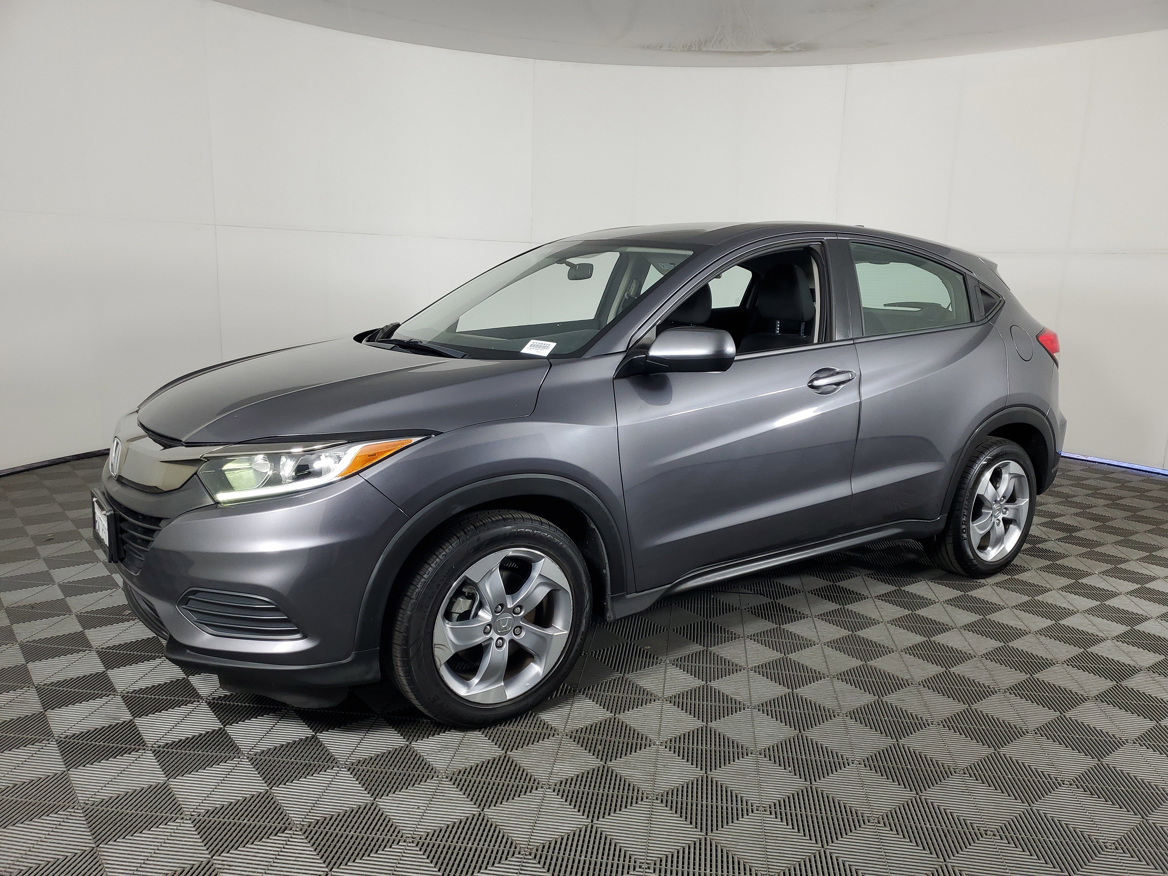 Used 2021 Honda HR-V LX image 8