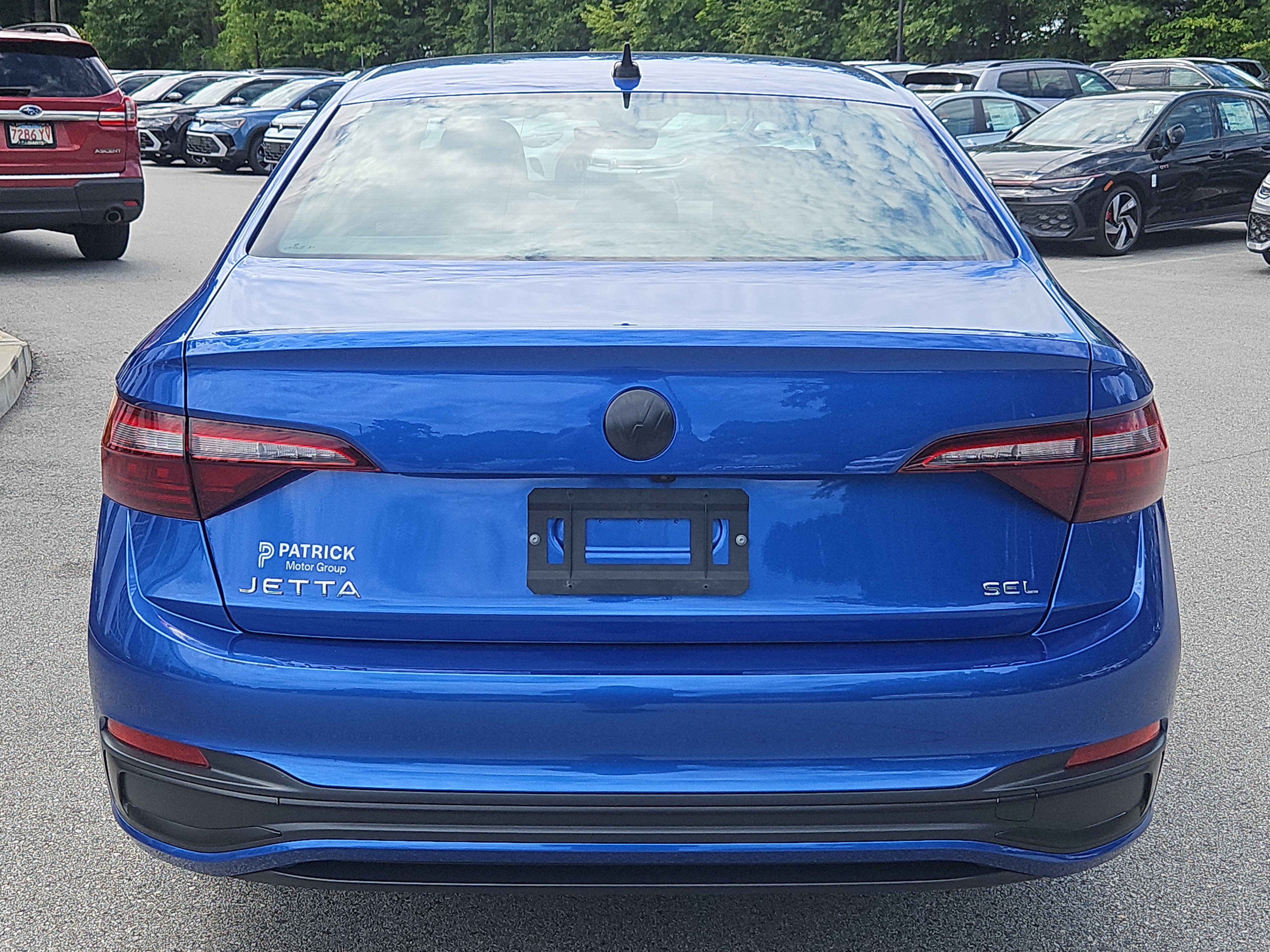 Certified 2024 Volkswagen Jetta SEL FWD image 32