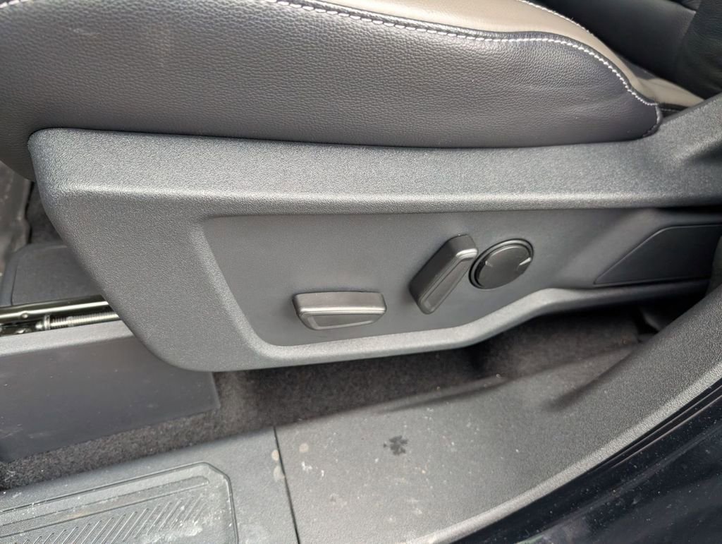 New 2025 Ford Bronco Outer Banks w/ Sasquatch Package image 21