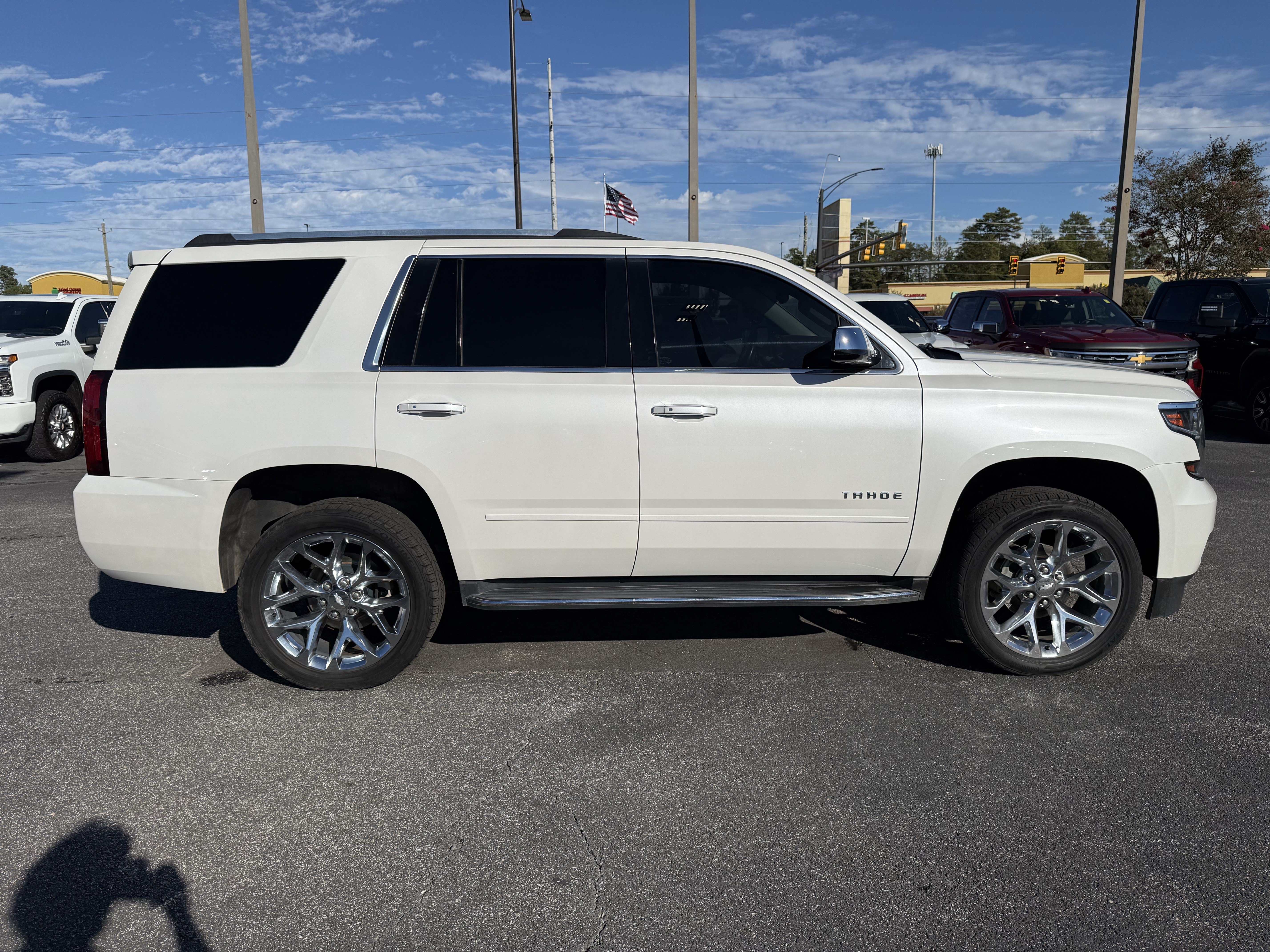Used 2019 Chevrolet Tahoe Premier RWD image 11