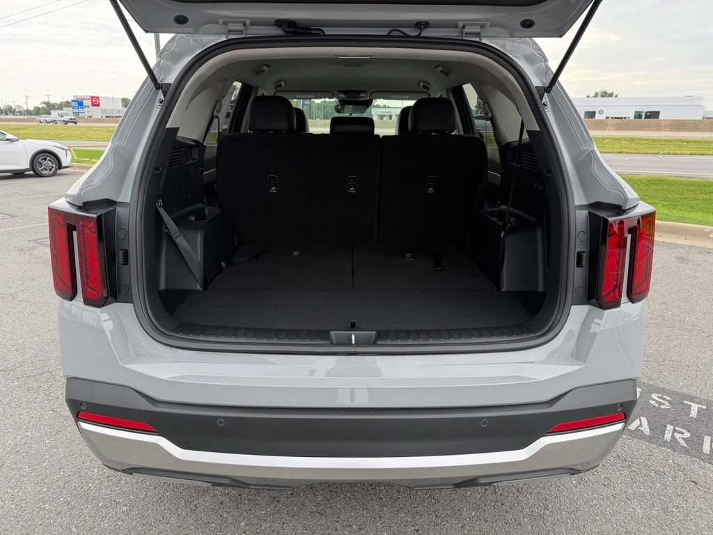 New 2026 Kia Sorento S FWD image 9