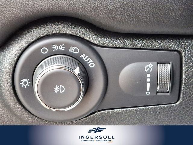 Used 2022 Dodge Durango GT image 38