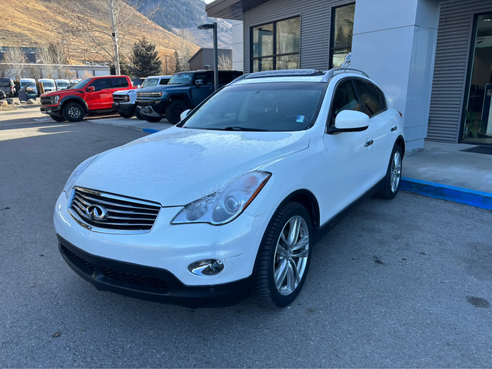 Used 2015 INFINITI QX50 Journey w/ Premium Package image 7