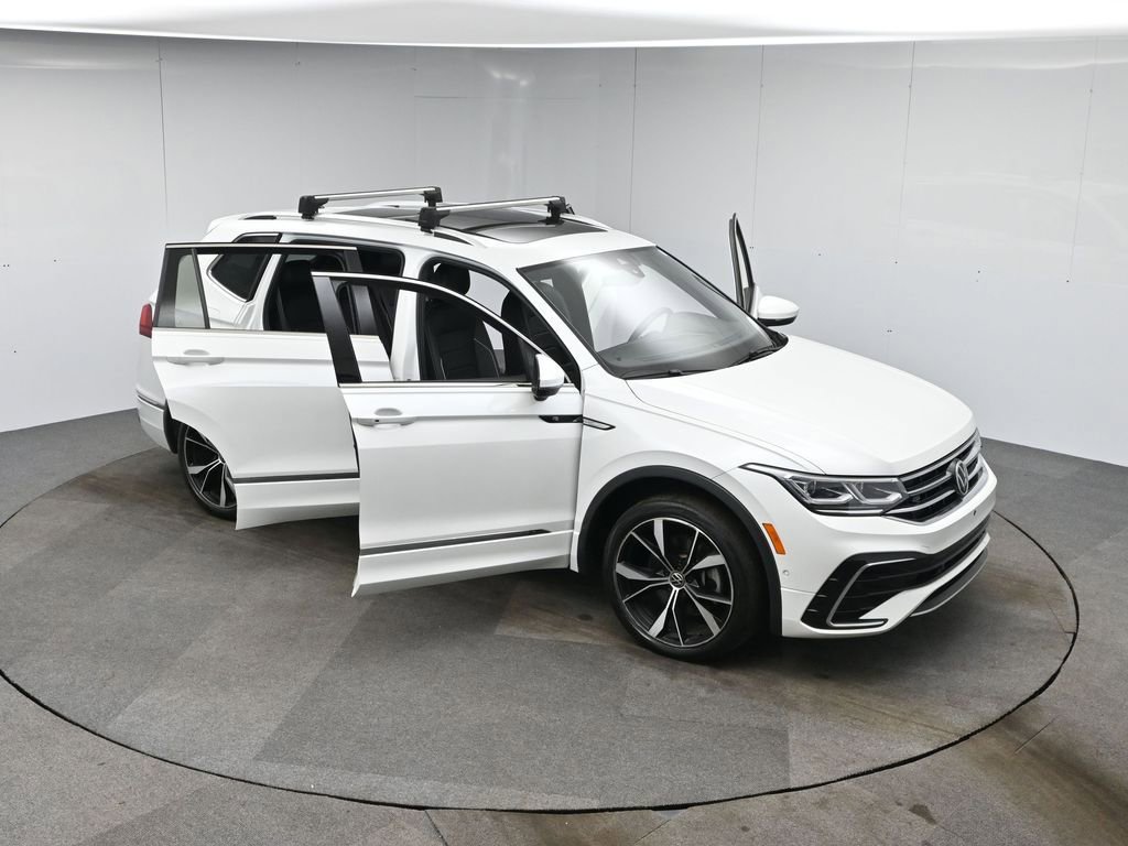 Used 2022 Volkswagen Tiguan SEL R-Line image 55