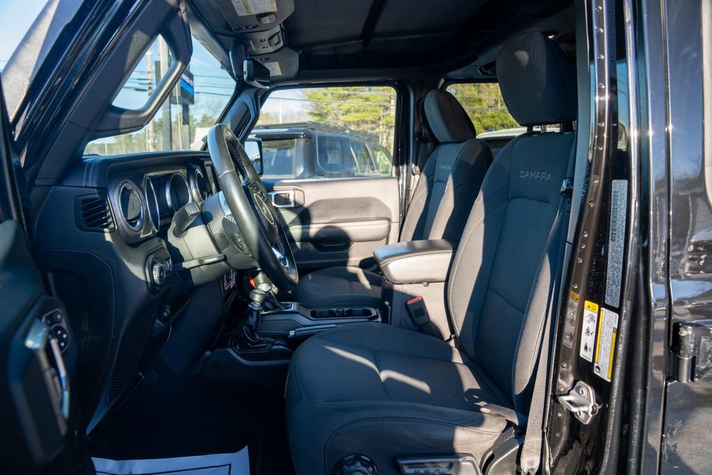 Used 2018 Jeep Wrangler Unlimited Sahara image 17