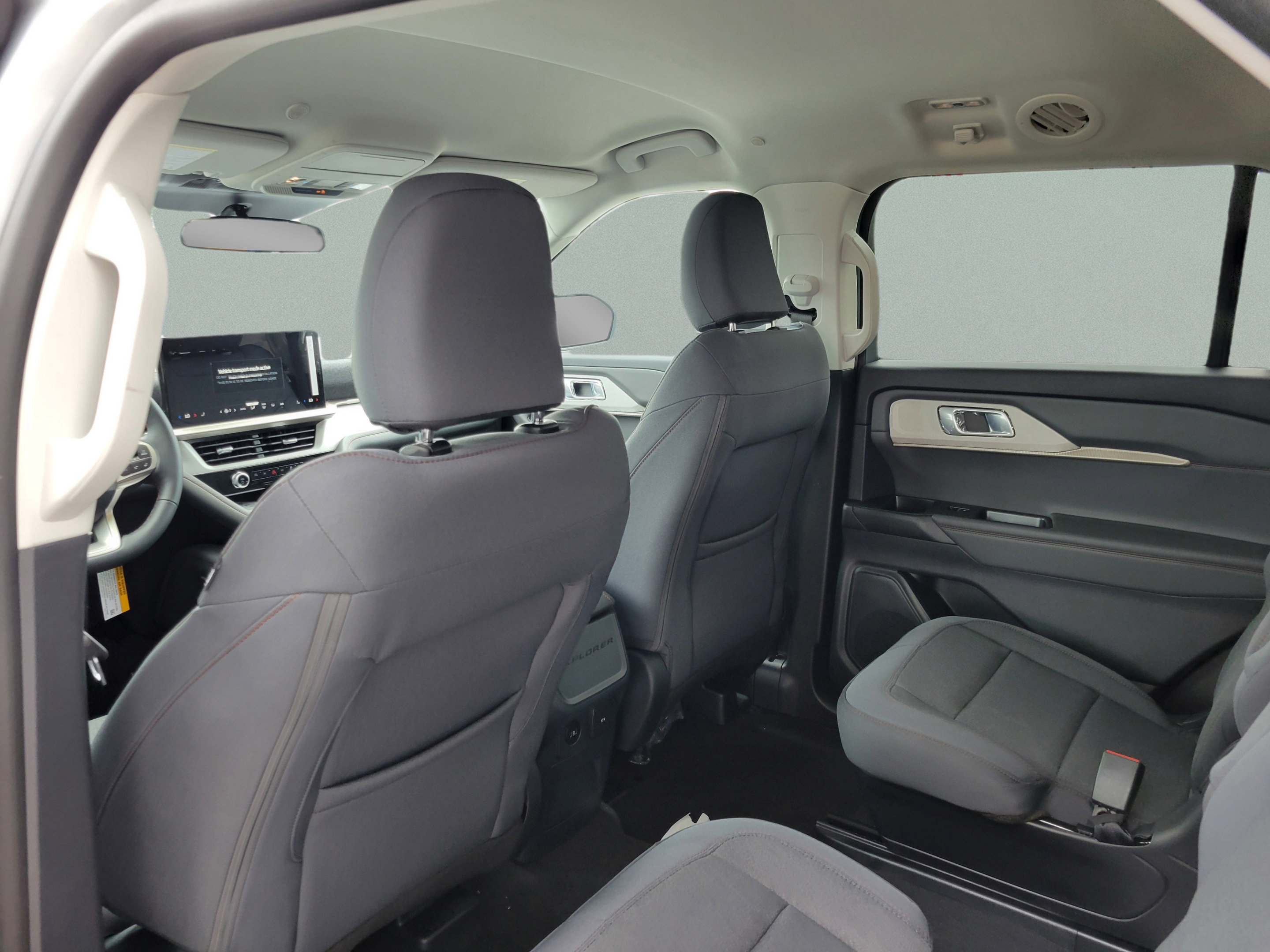 New 2026 Ford Explorer Active RWD image 12