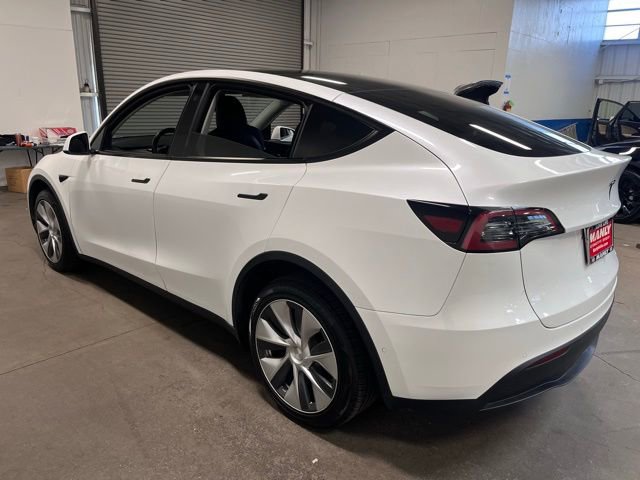 Used 2022 Tesla Model Y Long Range image 5